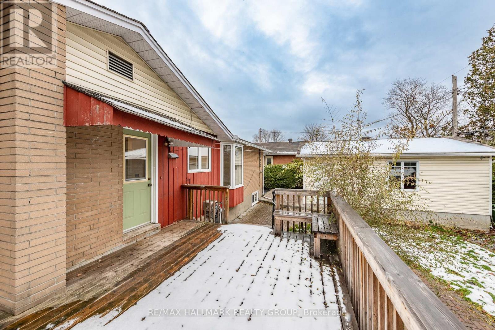 71 Viewmount Drive, Ottawa, Ontario  K2G 3B9 - Photo 44 - X12553956