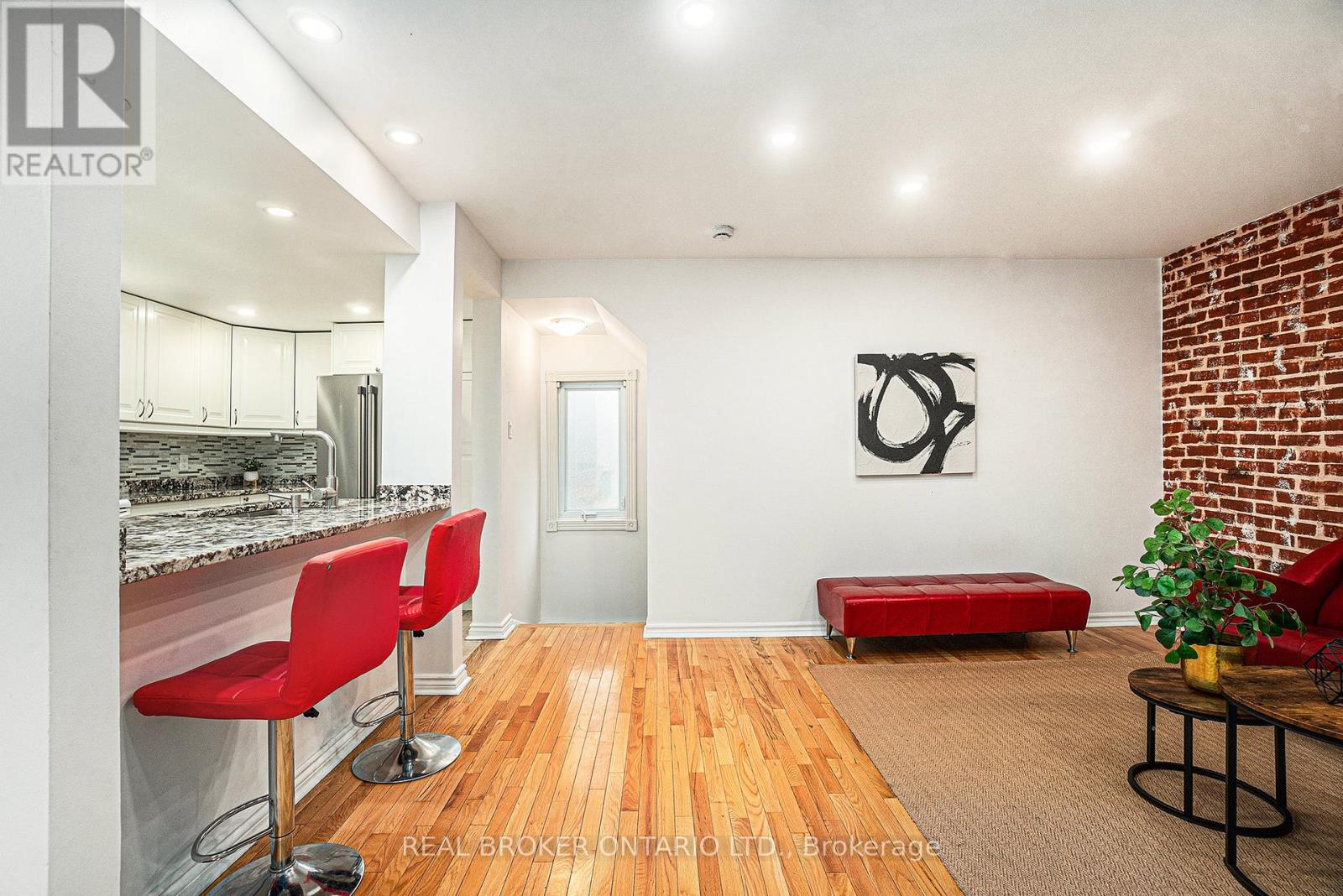 5 - 1204 Shillington Avenue, Ottawa, Ontario  K1Z 7Z4 - Photo 8 - X12554062