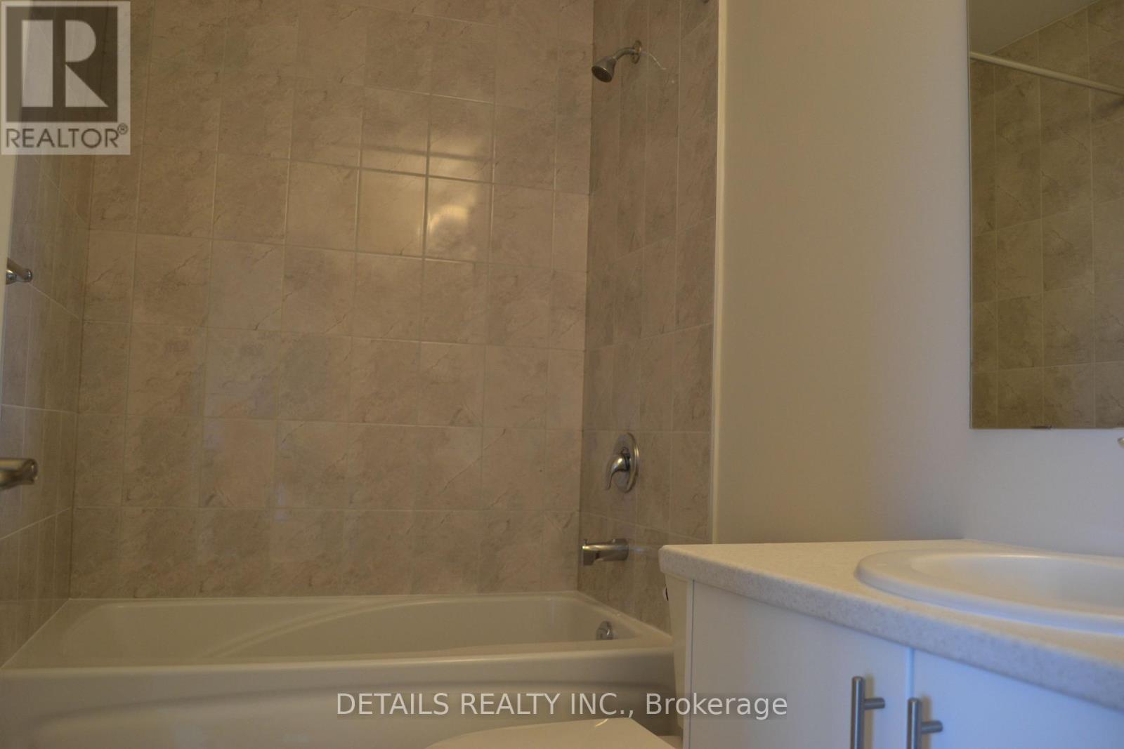 604 - 397 Codd's Road, Ottawa, Ontario  K1K 5C7 - Photo 8 - X12554098