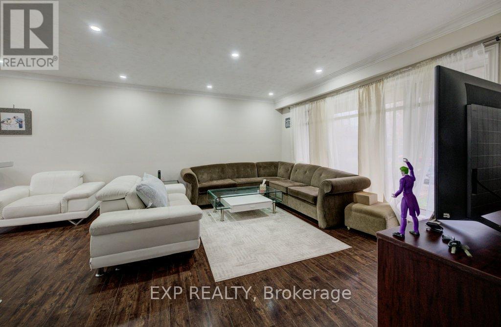 1361 Stanbury Road, Oakville, Ontario  L6L 2J5 - Photo 3 - W12553968