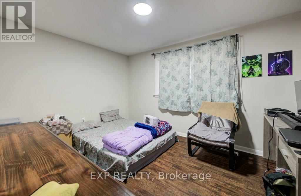 1361 Stanbury Road, Oakville, Ontario  L6L 2J5 - Photo 8 - W12553968