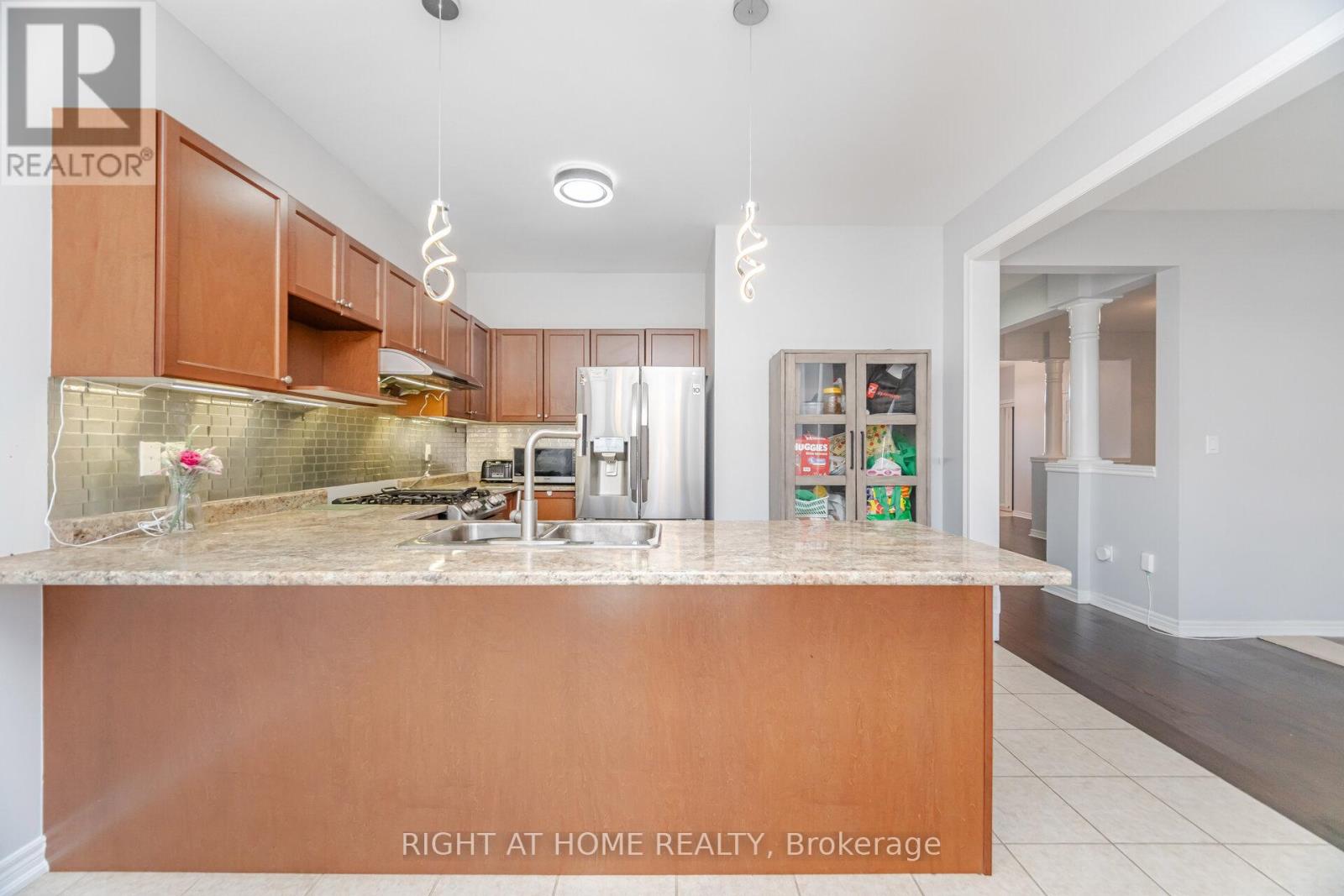 244 Raymond Road, Hamilton, Ontario  L9K 0H5 - Photo 17 - X12553816