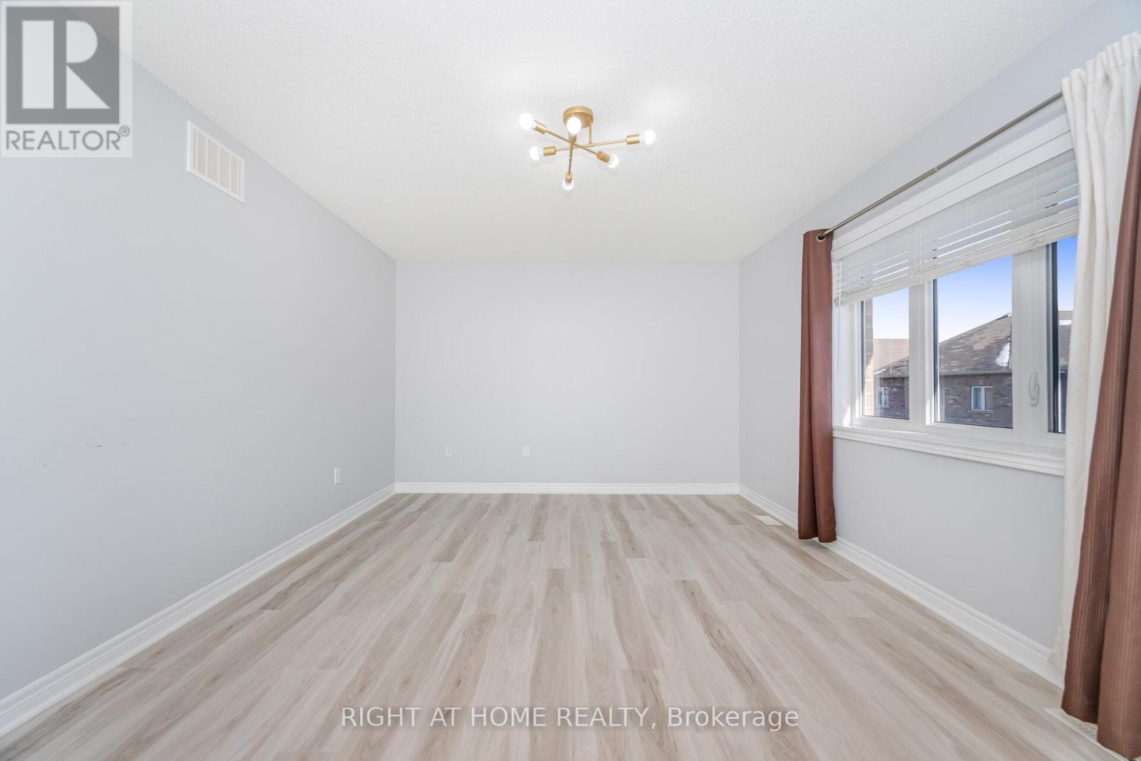 244 Raymond Road, Hamilton, Ontario  L9K 0H5 - Photo 22 - X12553816