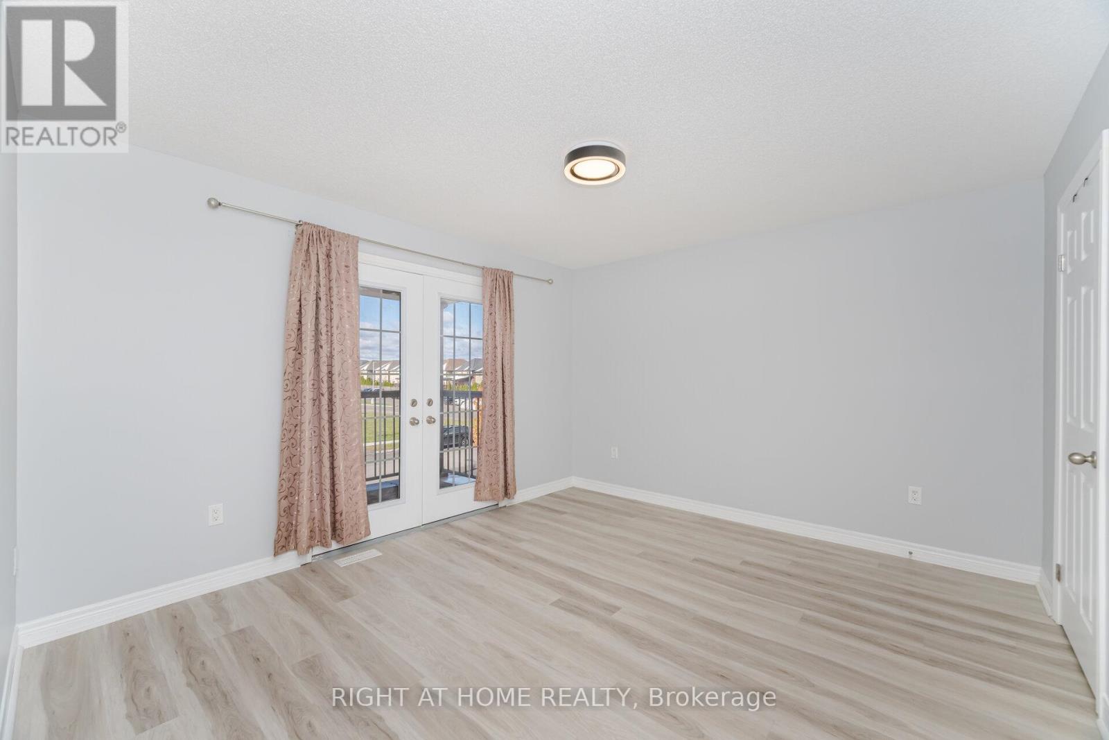 244 Raymond Road, Hamilton, Ontario  L9K 0H5 - Photo 27 - X12553816