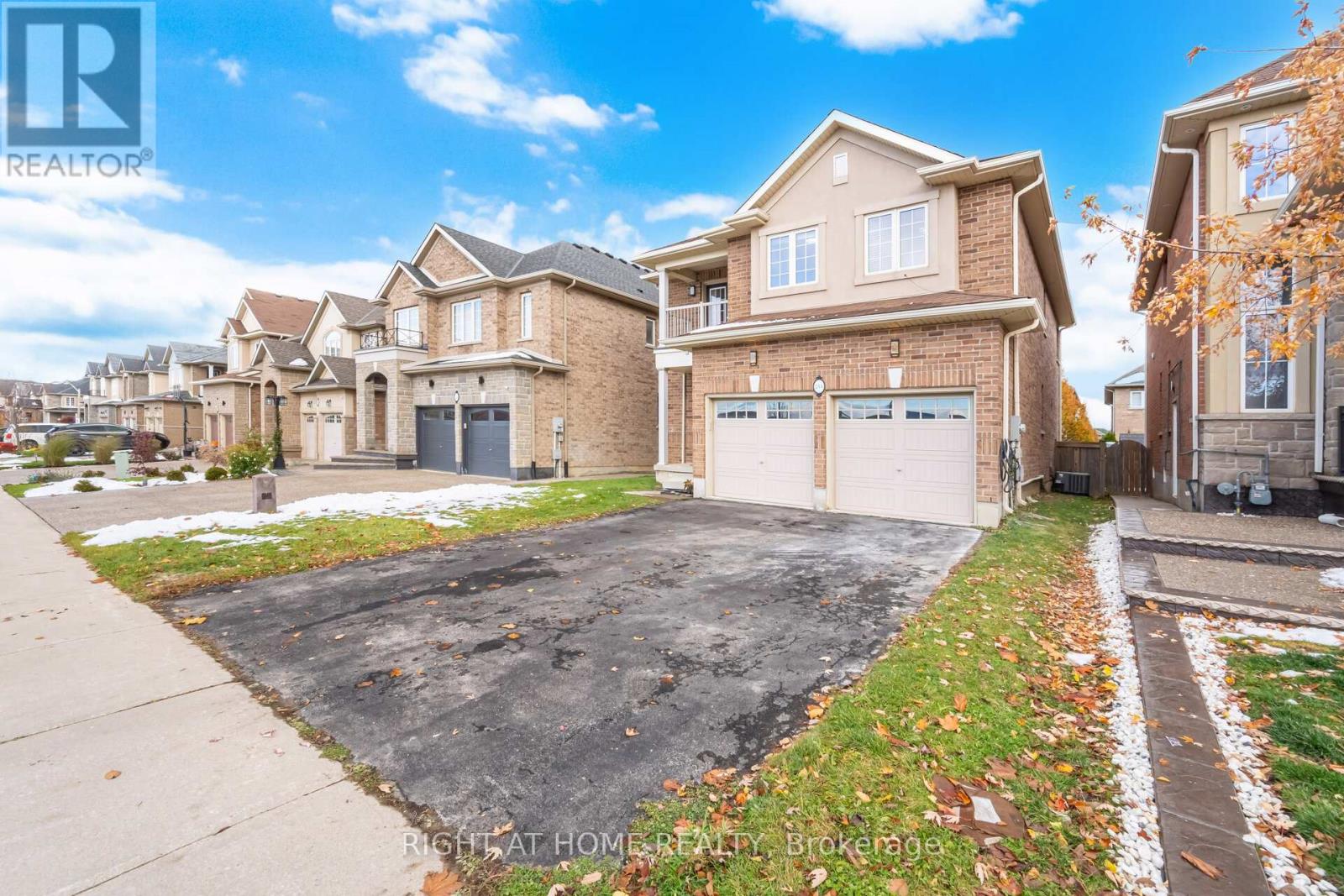 244 Raymond Road, Hamilton, Ontario  L9K 0H5 - Photo 4 - X12553816