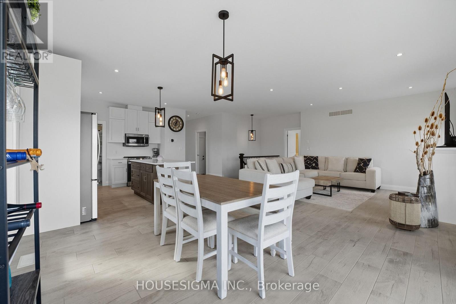 106 Cutting Drive, Centre Wellington, Ontario  N0B 1S0 - Photo 12 - X12553830