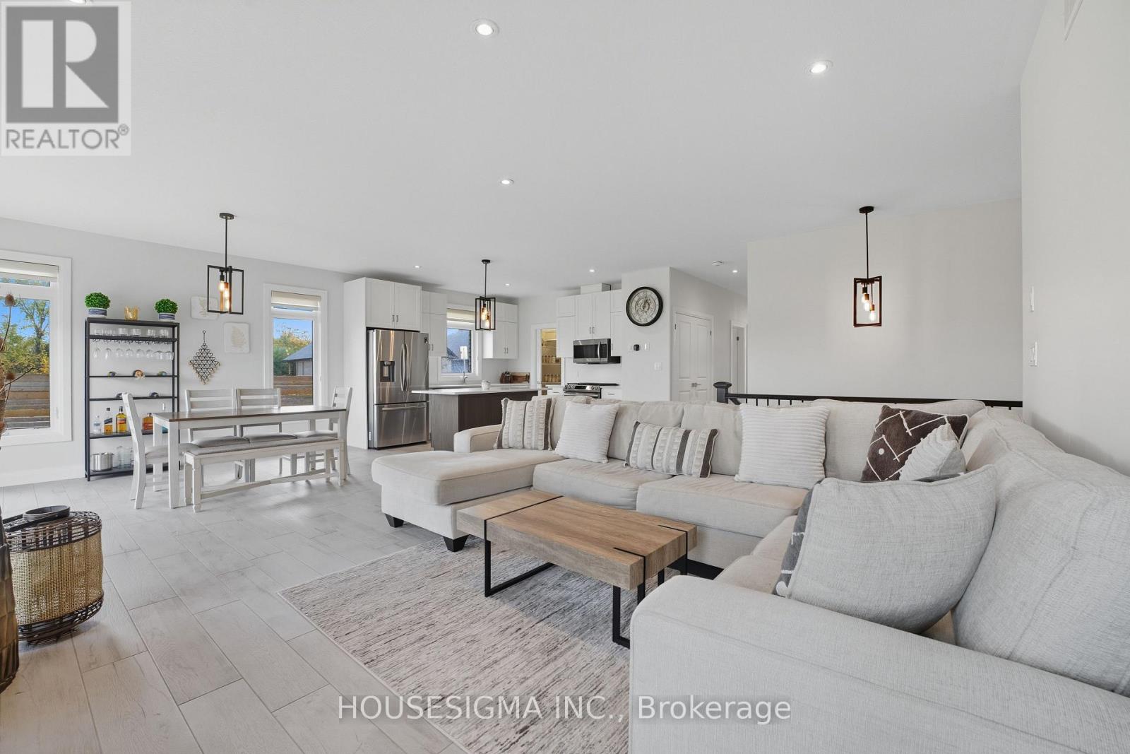 106 Cutting Drive, Centre Wellington, Ontario  N0B 1S0 - Photo 14 - X12553830