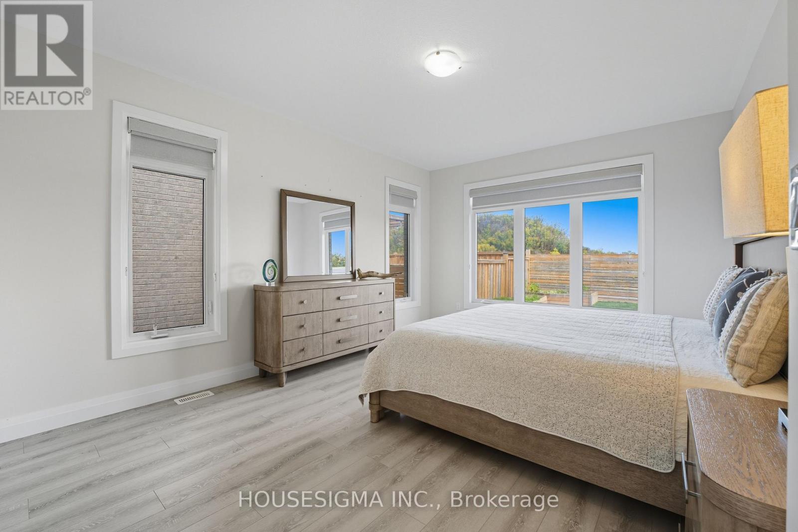 106 Cutting Drive, Centre Wellington, Ontario  N0B 1S0 - Photo 15 - X12553830