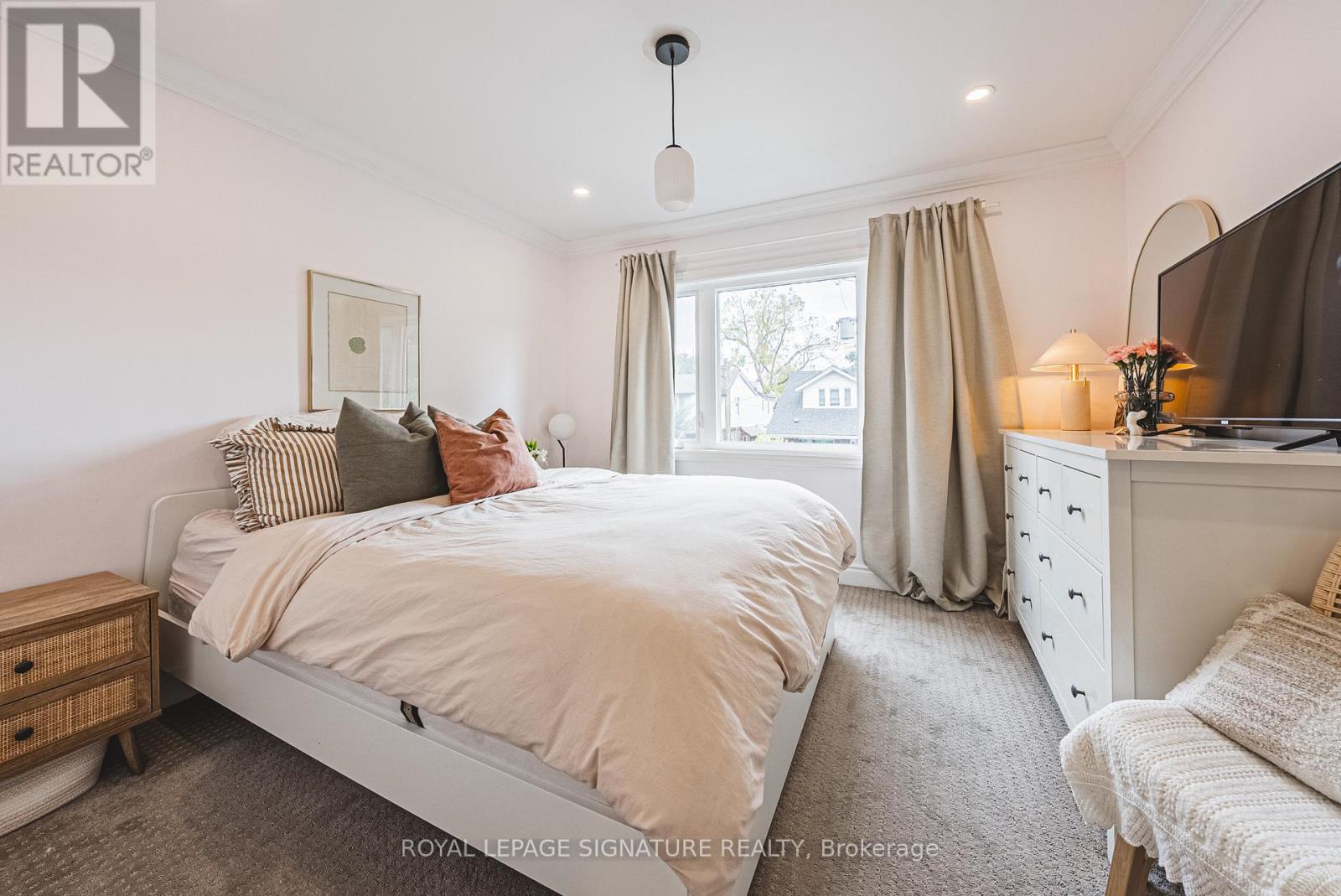 110 Kensington Avenue S, Hamilton, Ontario  L8M 3H3 - Photo 22 - X12553856