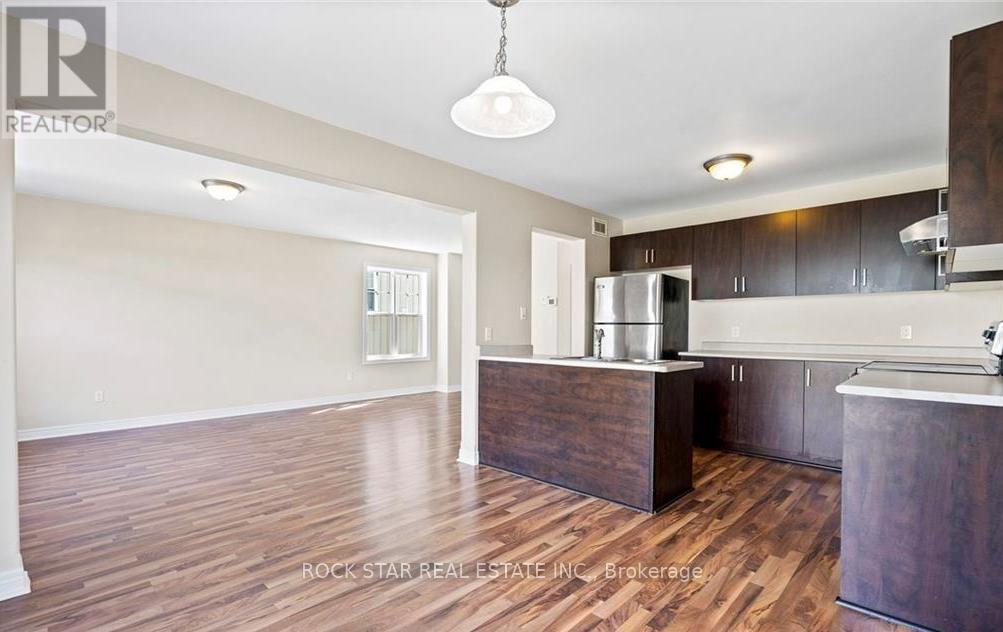 8 Chicory Crescent, St. Catharines, Ontario  L2R 0A5 - Photo 10 - X12553894