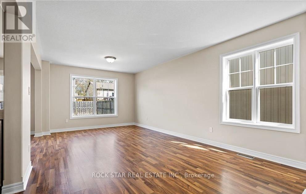 8 Chicory Crescent, St. Catharines, Ontario  L2R 0A5 - Photo 4 - X12553894