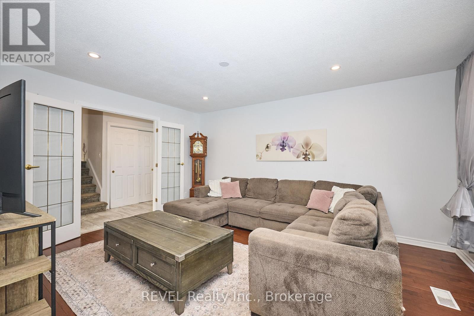 2989 Loyalist Avenue, Niagara Falls, Ontario  L2J 3K8 - Photo 12 - X12553986