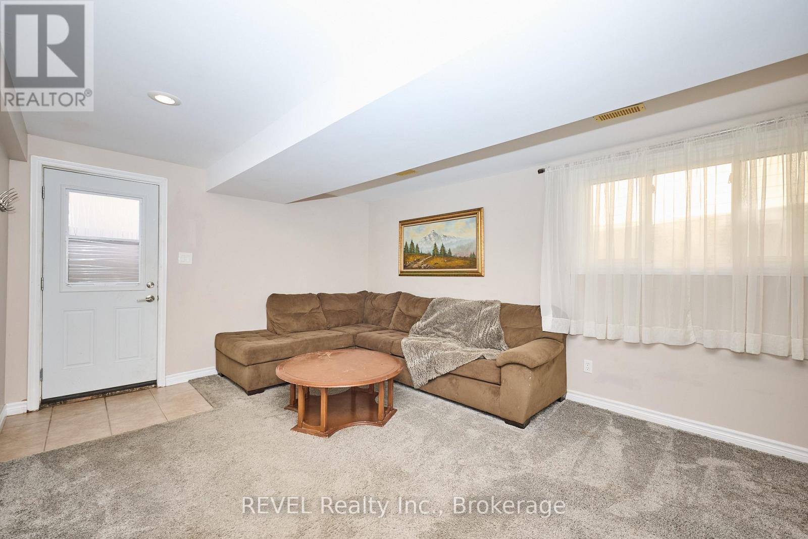 2989 Loyalist Avenue, Niagara Falls, Ontario  L2J 3K8 - Photo 17 - X12553986