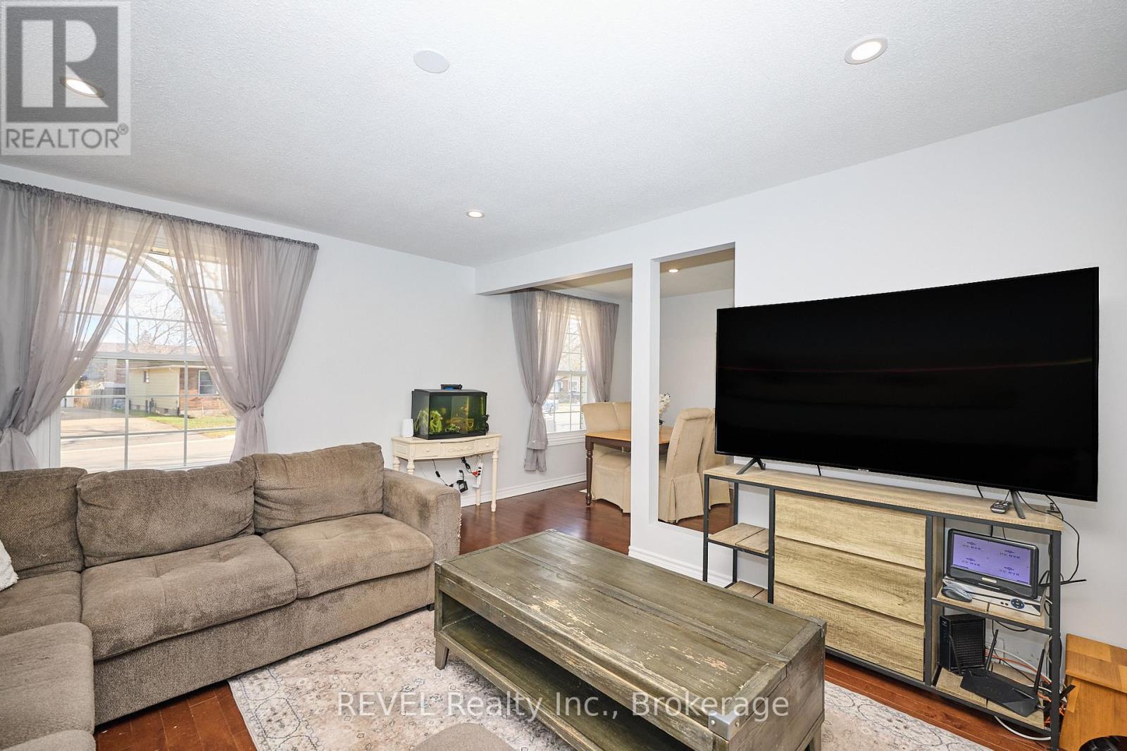 2989 Loyalist Avenue, Niagara Falls, Ontario  L2J 3K8 - Photo 8 - X12553986