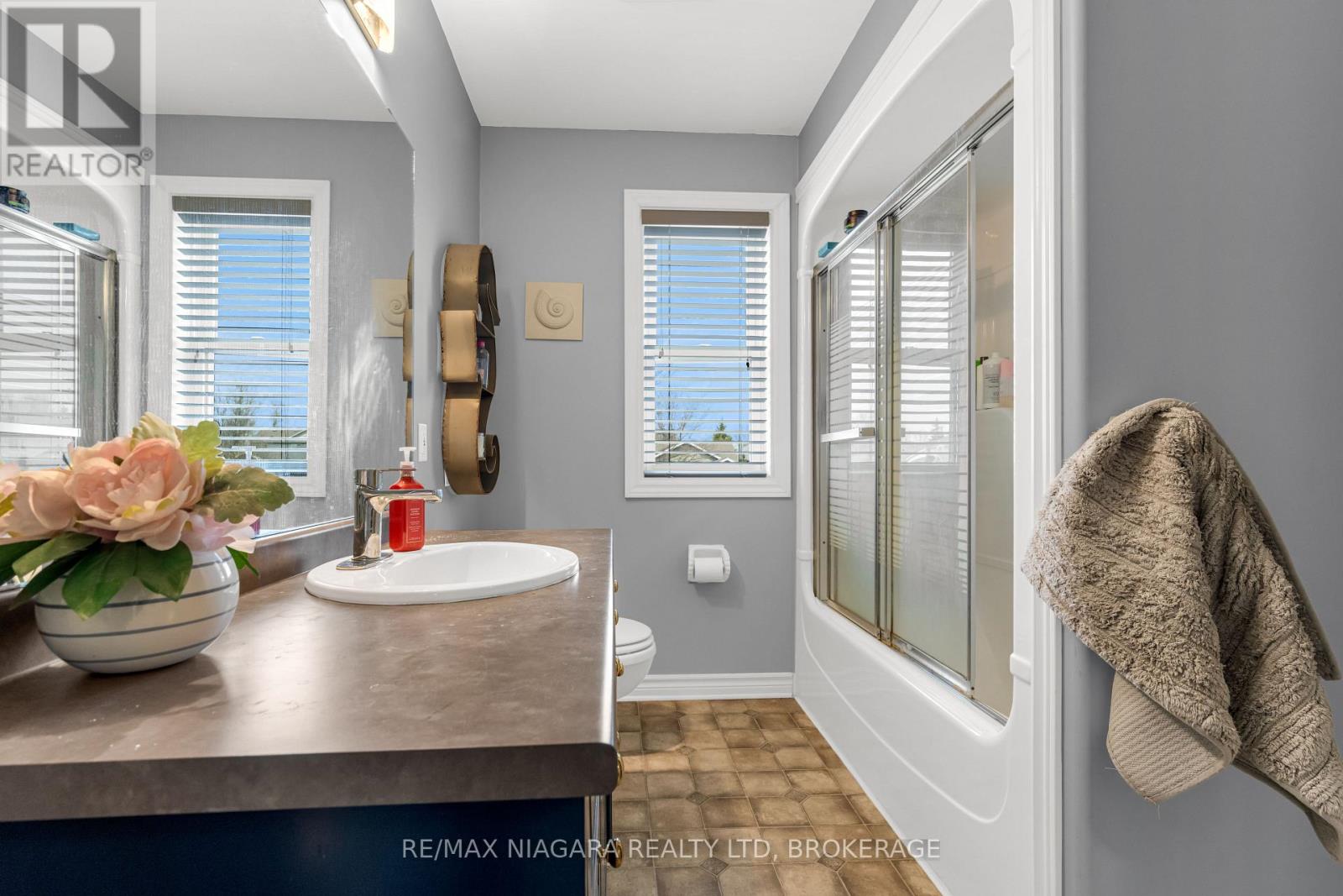 5 Wellandvale Drive, Welland, Ontario  L3C 7G7 - Photo 13 - X12554002