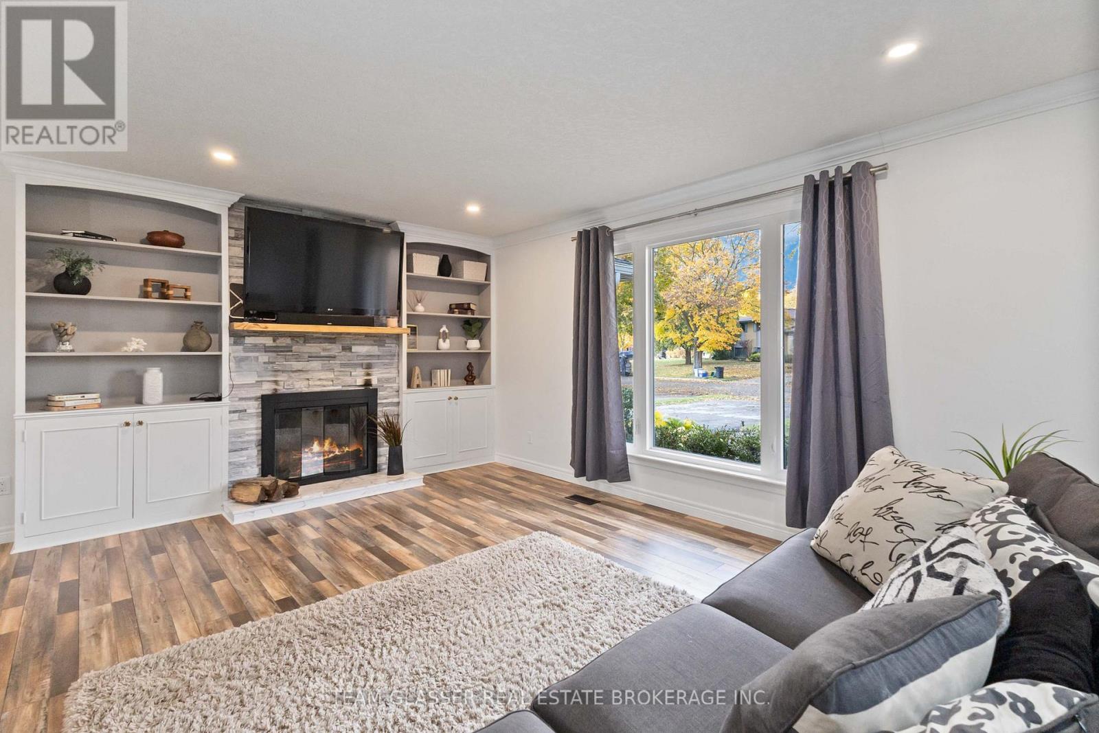 1054 Wembley Road, London North, Ontario  N6H 3X6 - Photo 5 - X12508980