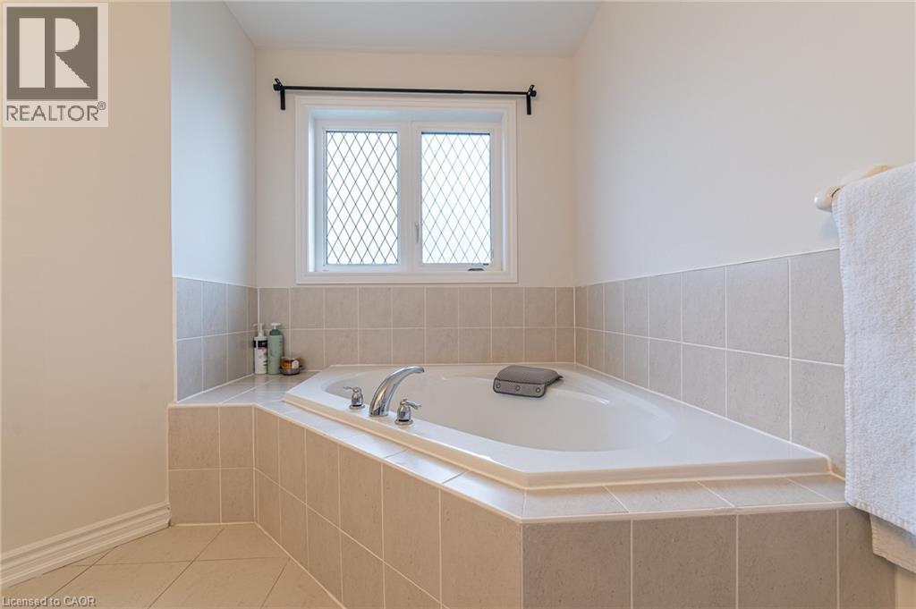 225 Palace Street, Thorold, Ontario  L2V 0N2 - Photo 42 - 40788745