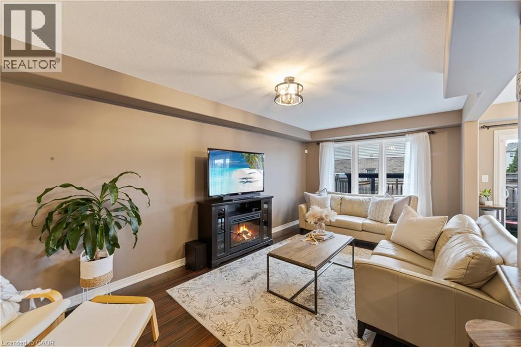 51 Cedar Street, Grimsby, Ontario  L3M 0B7 - Photo 8 - 40788687