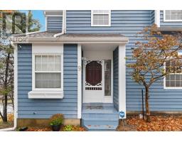 9 Collins Grove Ridge, Dartmouth, Ca