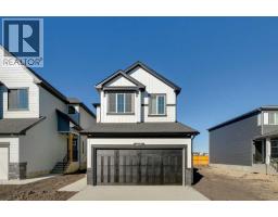 607 Buffaloberry Manor SE Ricardo Ranch