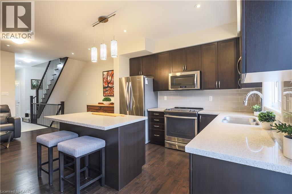 686 Wendy Culbert Crescent, Newmarket, Ontario  L3X 0A4 - Photo 8 - 40779551