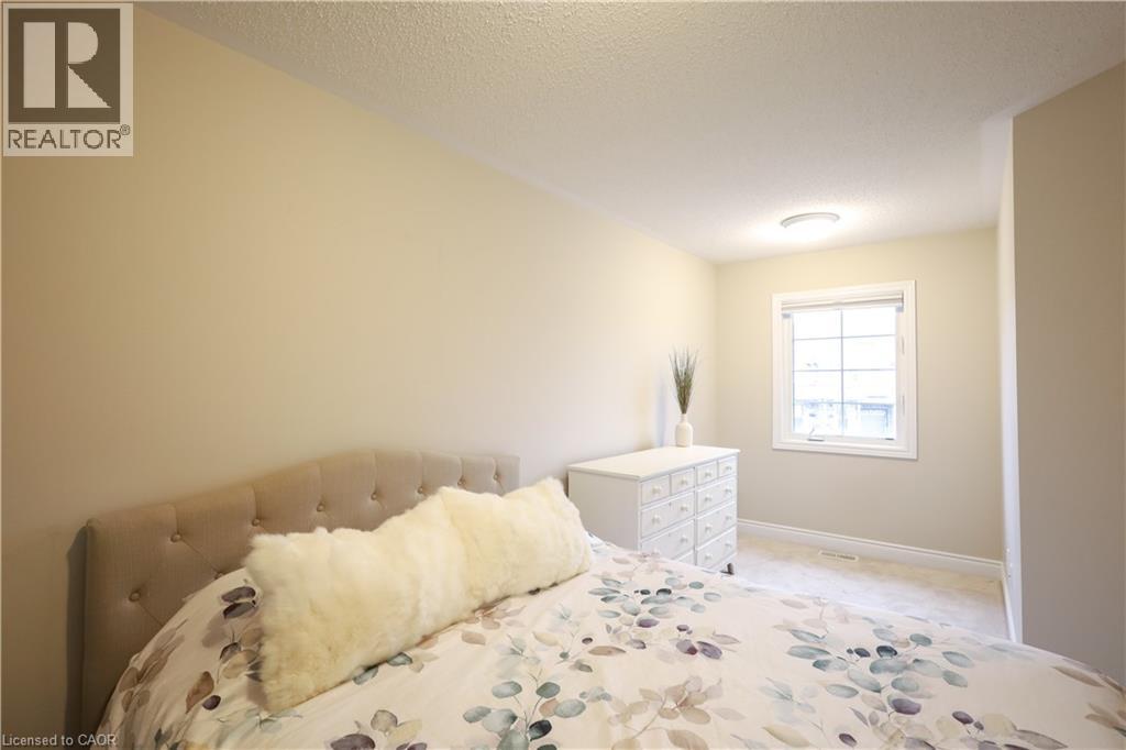 686 Wendy Culbert Crescent, Newmarket, Ontario  L3X 0A4 - Photo 23 - 40779551