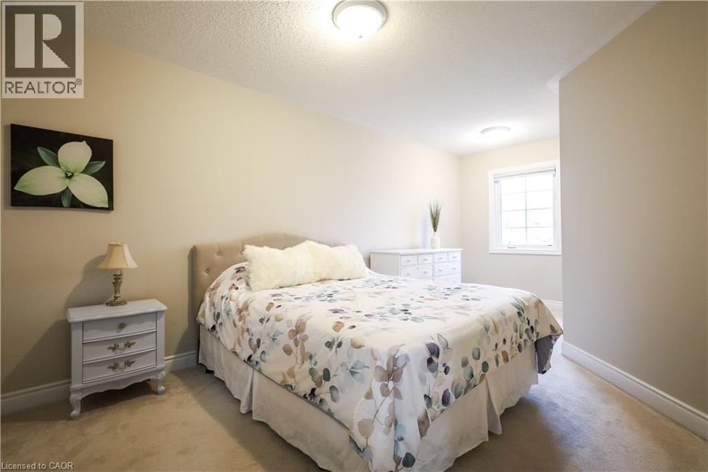 686 Wendy Culbert Crescent, Newmarket, Ontario  L3X 0A4 - Photo 21 - 40779551