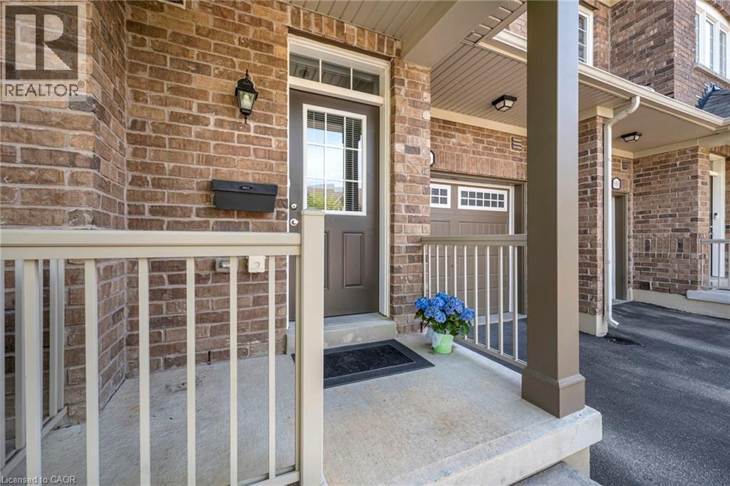 686 Wendy Culbert Crescent, Newmarket, Ontario  L3X 0A4 - Photo 3 - 40779551