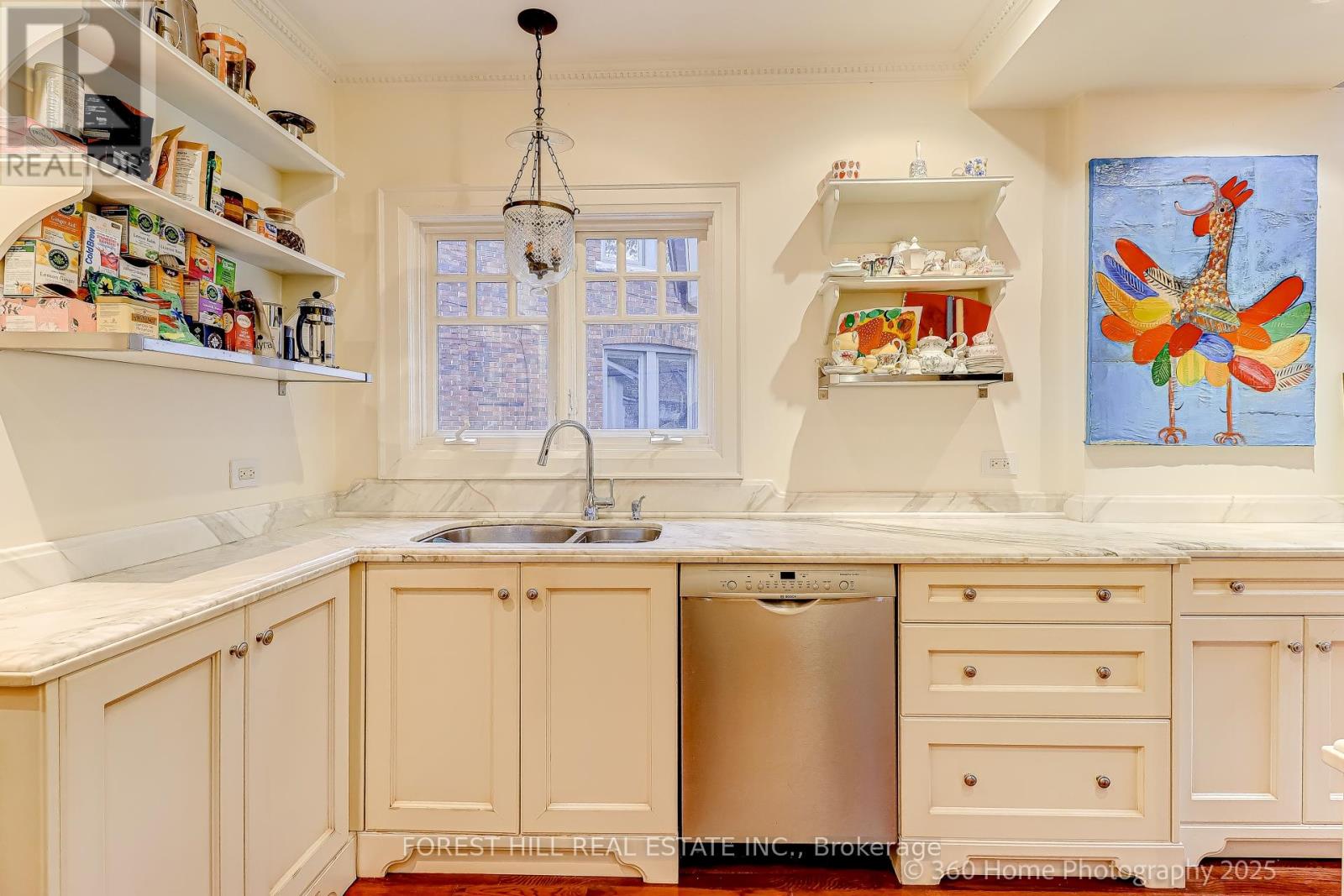 91 Braemore Gardens, Toronto, Ontario  M6G 2C7 - Photo 14 - C12524268