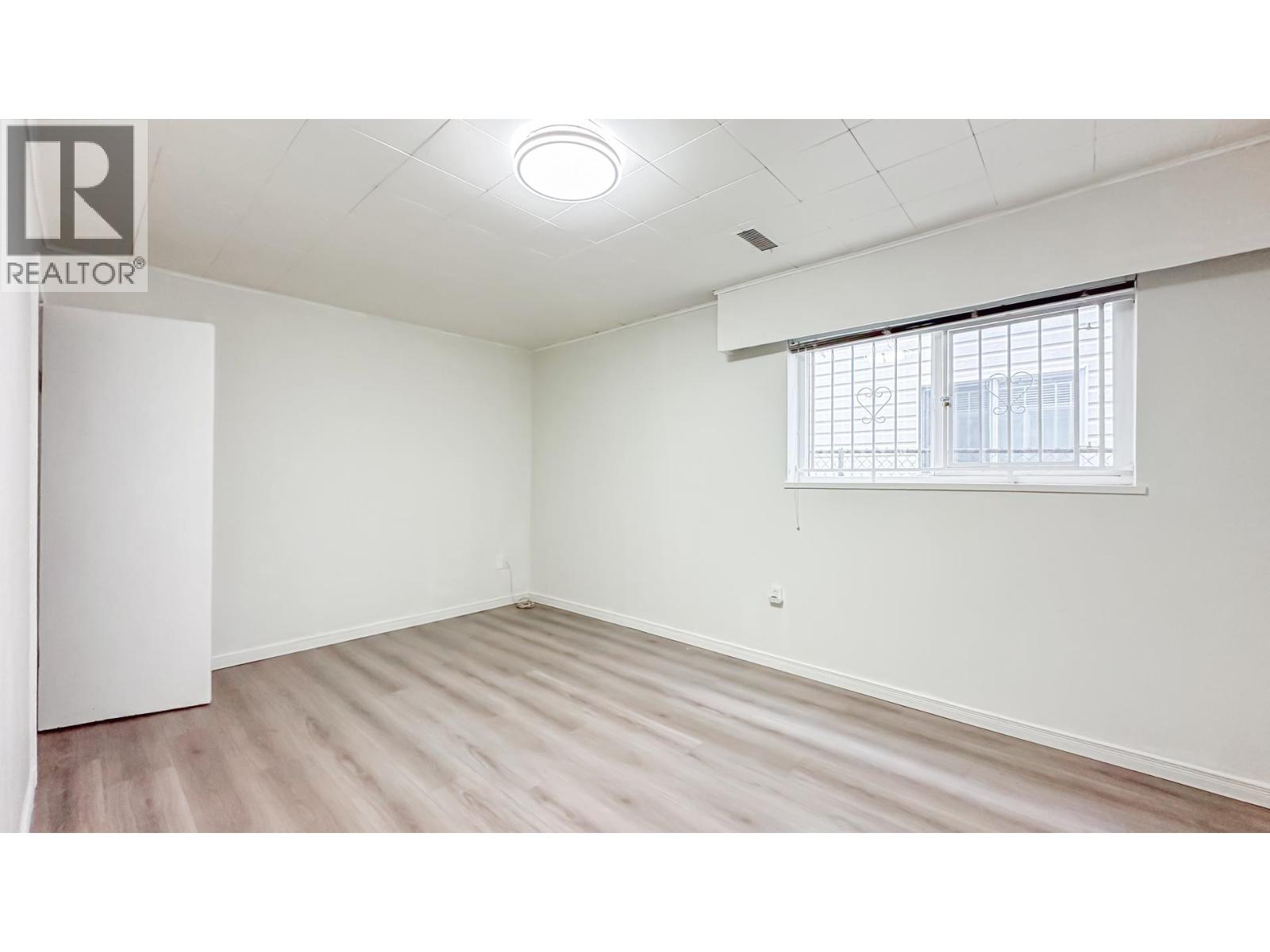 4207 Union Street, Burnaby, British Columbia V5C 2X3 - Photo 10 - R3068224