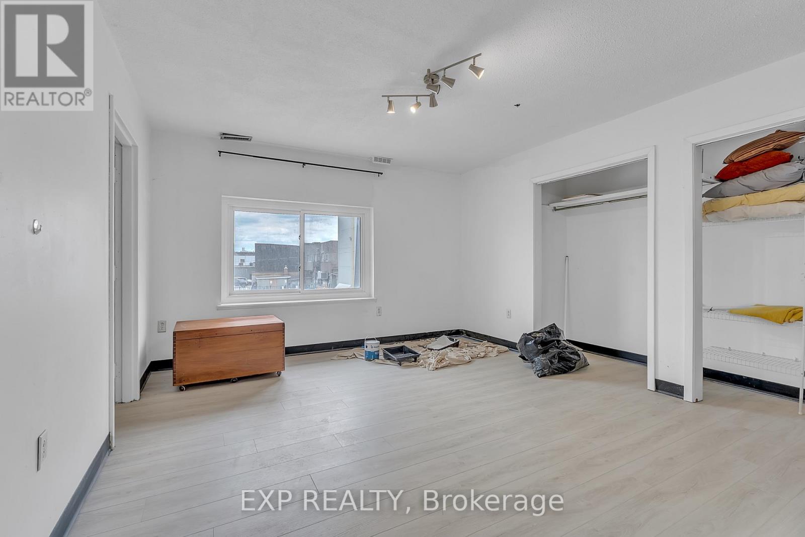 2 King Street, Quinte West, Ontario K8V 3V7 - Photo 35 - X12453929