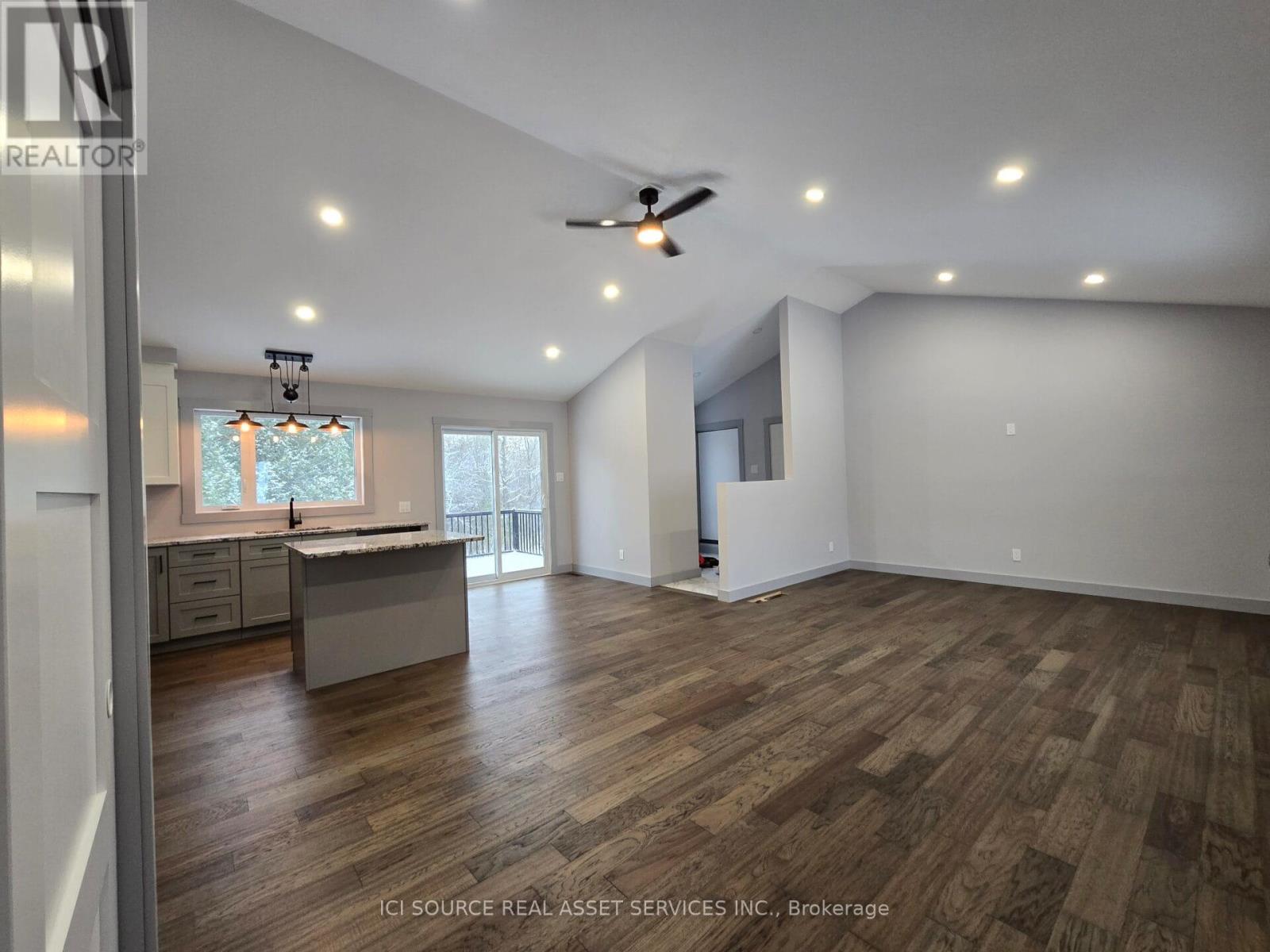 7367 Roger Stevens Drive, Montague, Ontario  K7A 4S6 - Photo 7 - X12553802