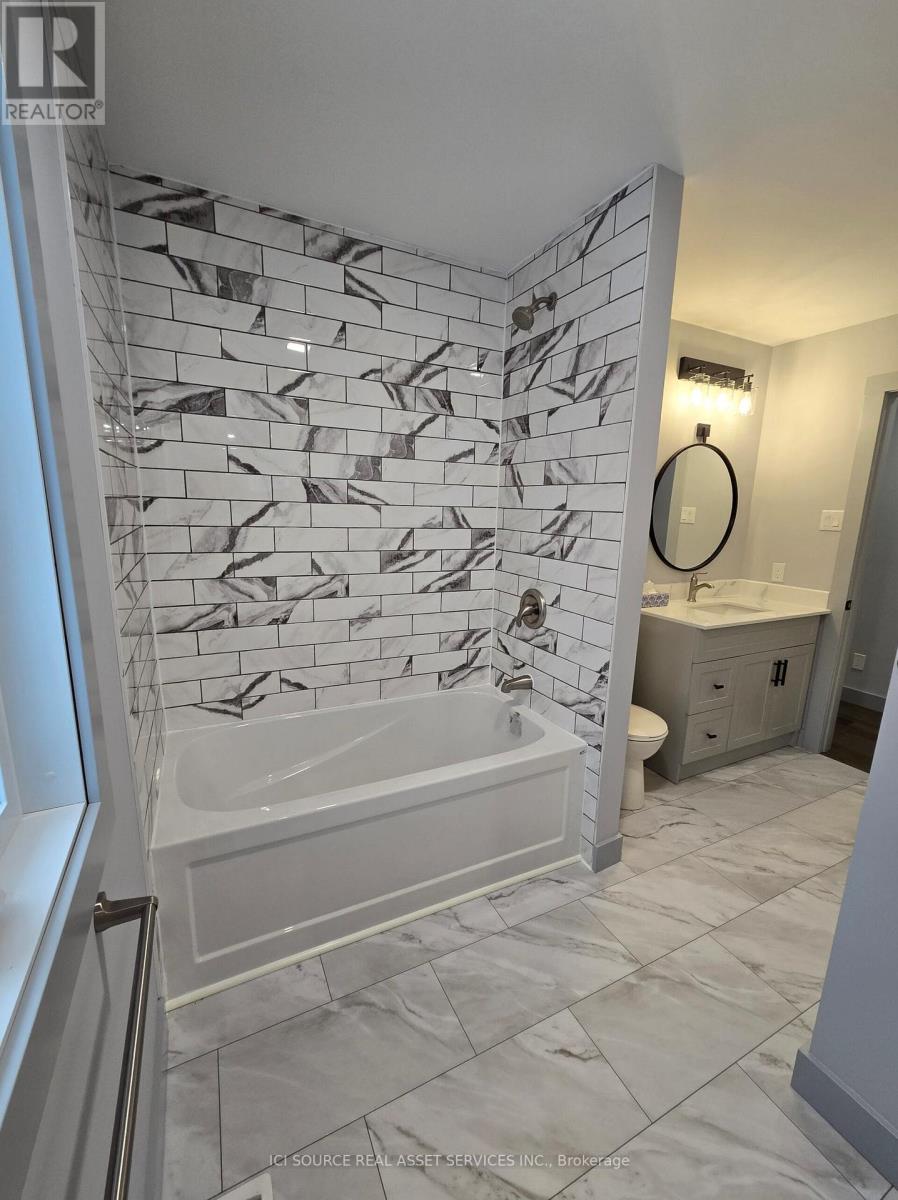 7367 Roger Stevens Drive, Montague, Ontario  K7A 4S6 - Photo 9 - X12553802