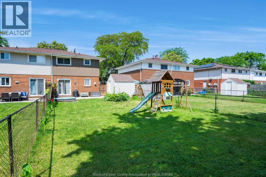 3054 Coram, Windsor, Ontario  N8R 1P3 - Photo 35 - 25029052