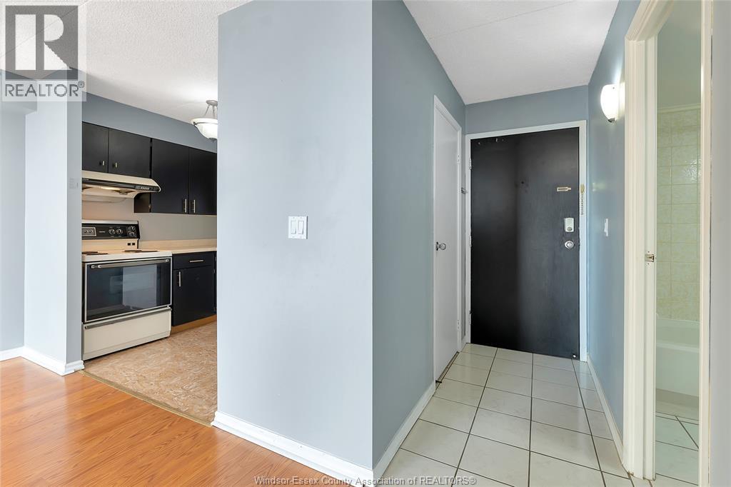 150 Park West Unit# 1414, Windsor, Ontario  N9A 7A2 - Photo 5 - 25029031