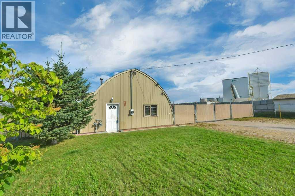 7 Industrial Drive, Sylvan Lake, Alberta  T4S 1P4 - Photo 3 - A2248873
