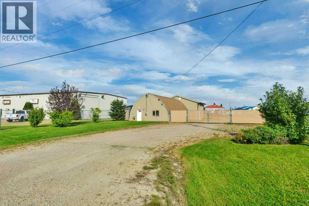 7 Industrial Drive, Sylvan Lake, Alberta  T4S 1P4 - Photo 2 - A2248873