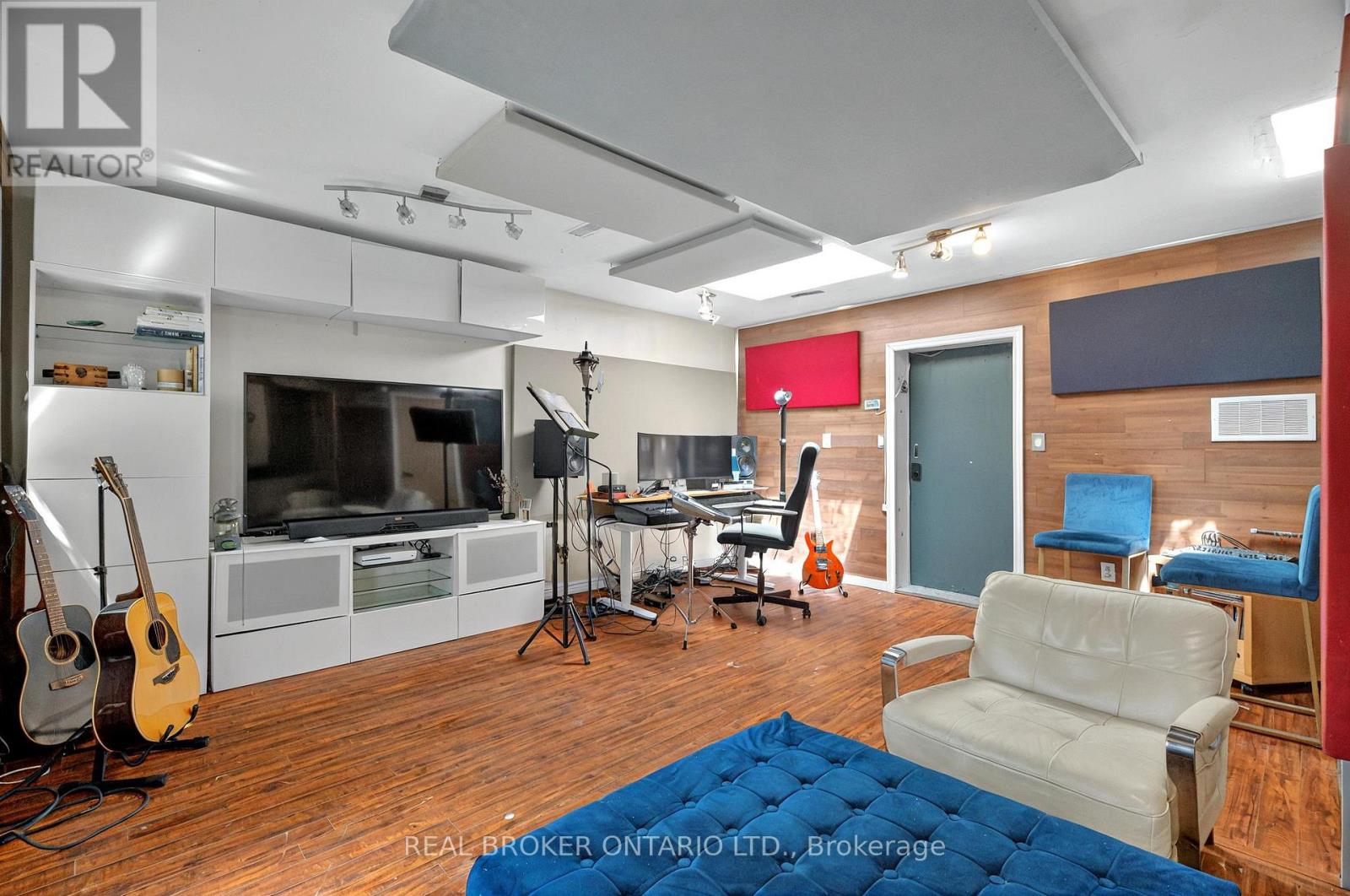 143 Parkmount Road, Toronto, Ontario  M4J 4V3 - Photo 36 - E12526238