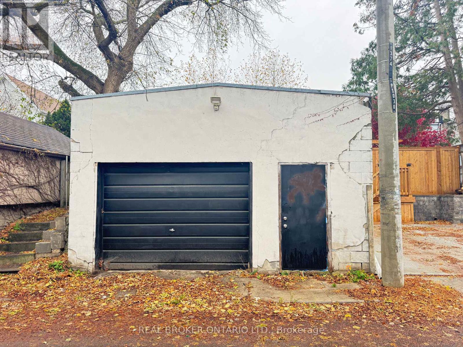 143 Parkmount Road, Toronto, Ontario  M4J 4V3 - Photo 43 - E12526238