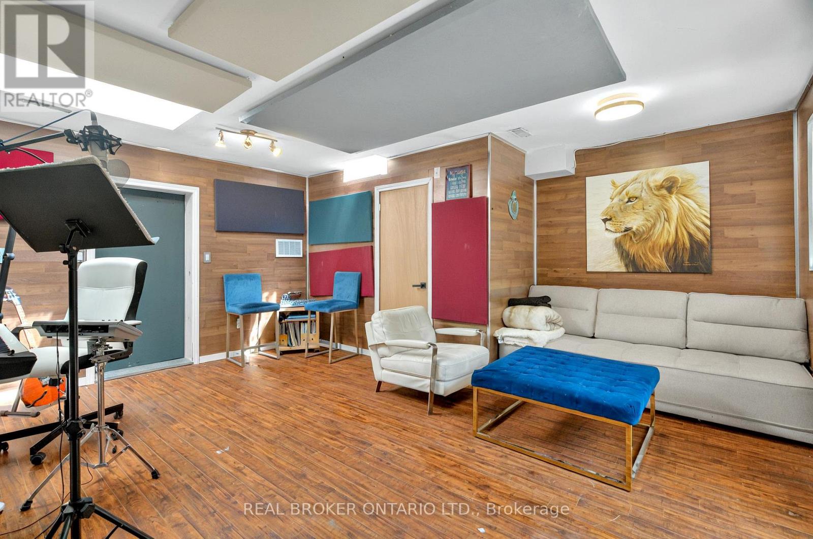 143 Parkmount Road, Toronto, Ontario  M4J 4V3 - Photo 34 - E12526238