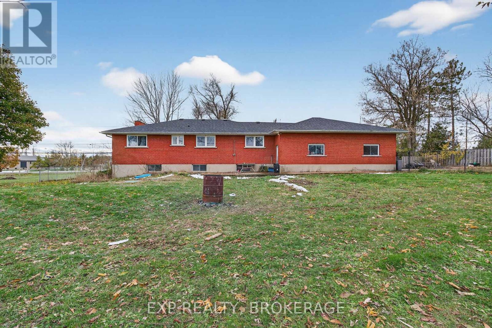 5578 Highway 38, Frontenac, Ontario  K0H 1V0 - Photo 32 - X12553776