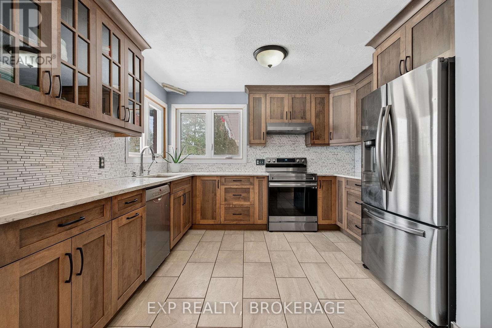 5578 Highway 38, Frontenac, Ontario  K0H 1V0 - Photo 3 - X12553776