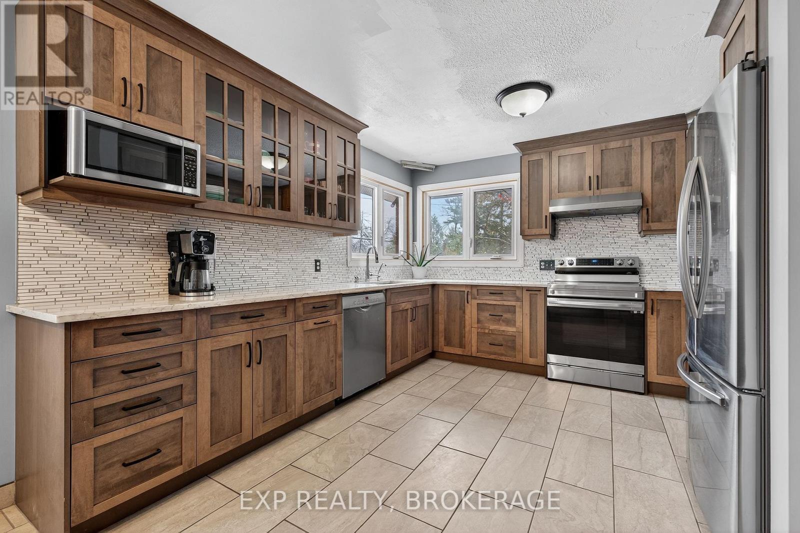 5578 Highway 38, Frontenac, Ontario  K0H 1V0 - Photo 5 - X12553776