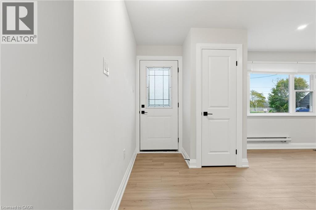 85 Martindale Road Unit# Main, St. Catharines, Ontario  L2S 2Y5 - Photo 3 - 40788650