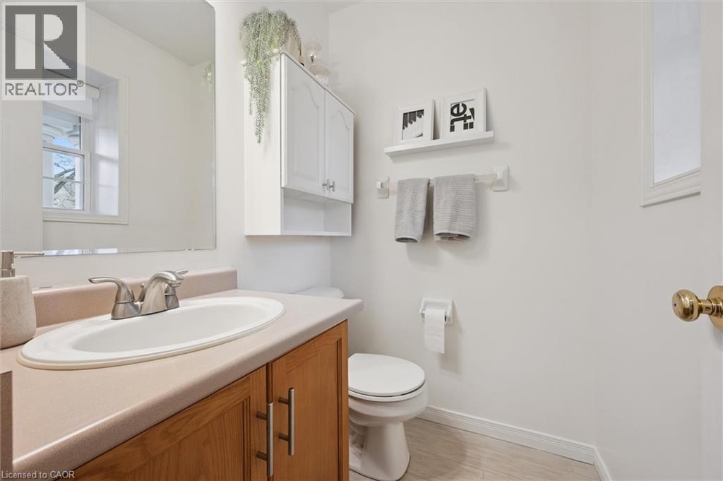 596 Canso Place, Waterloo, Ontario  N2K 3Z6 - Photo 8 - 40787998