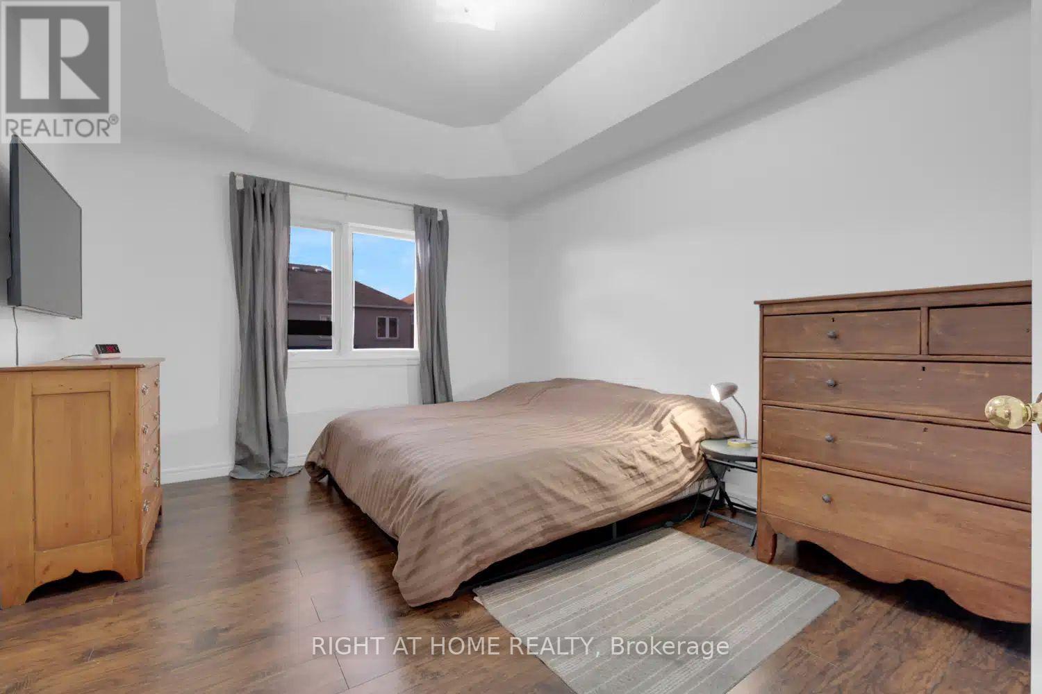 53 Silent Pond Crescent, Brampton, Ontario  L6V 4S9 - Photo 14 - W12549734