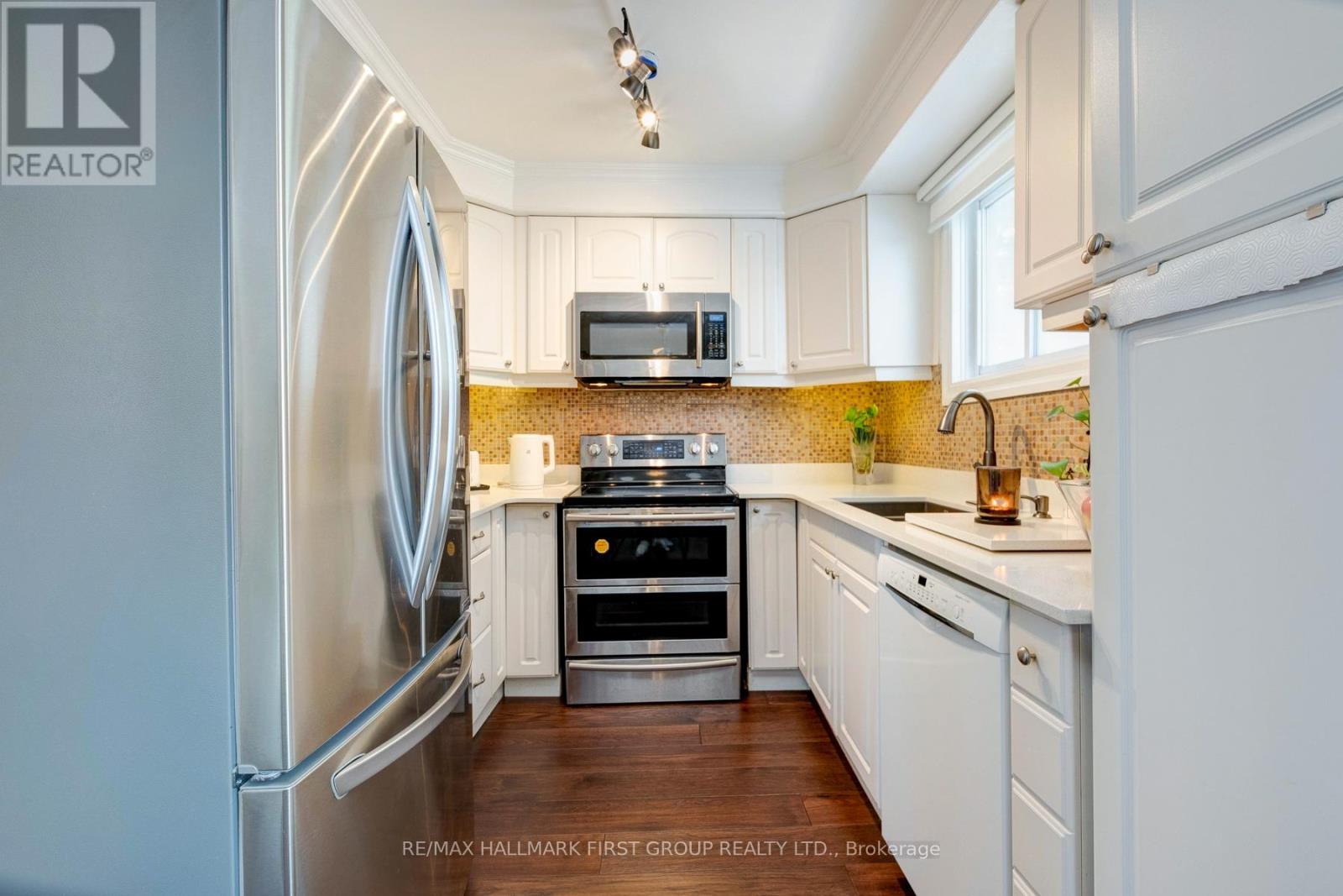 130 William Stephenson Drive, Whitby, Ontario  L1N 8V1 - Photo 9 - E12554202