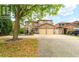 1106 Ridge Valley Drive, Oshawa (Pinecrest), Ca