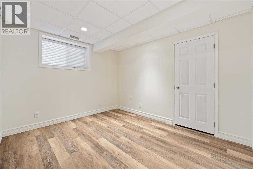 100 Lakeview Cove, Chestermere, Alberta  T1X 1E7 - Photo 41 - A2252642