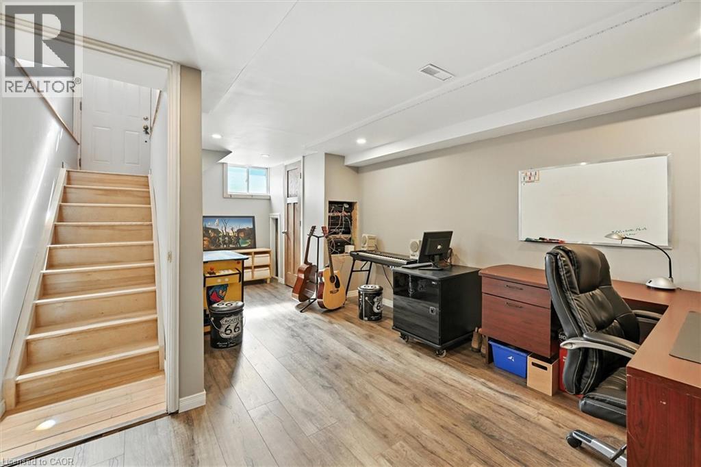 8554 Haldibrook Road, Mount Hope, Ontario  N3W 2G8 - Photo 25 - 40765368